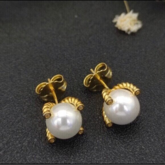 David Yurman Gold and White Pearl Earrings - Picture 1 of 4